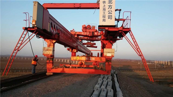 公鐵兩用架橋機8